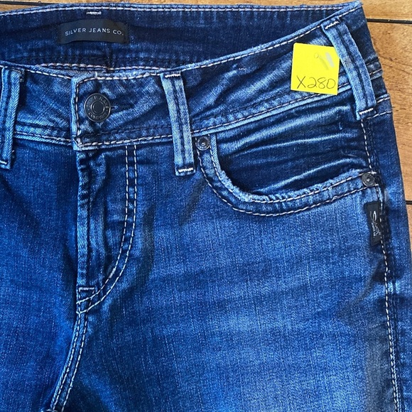 Silver Jeans elyse Straight-Leg Denim - Picture 2 of 6